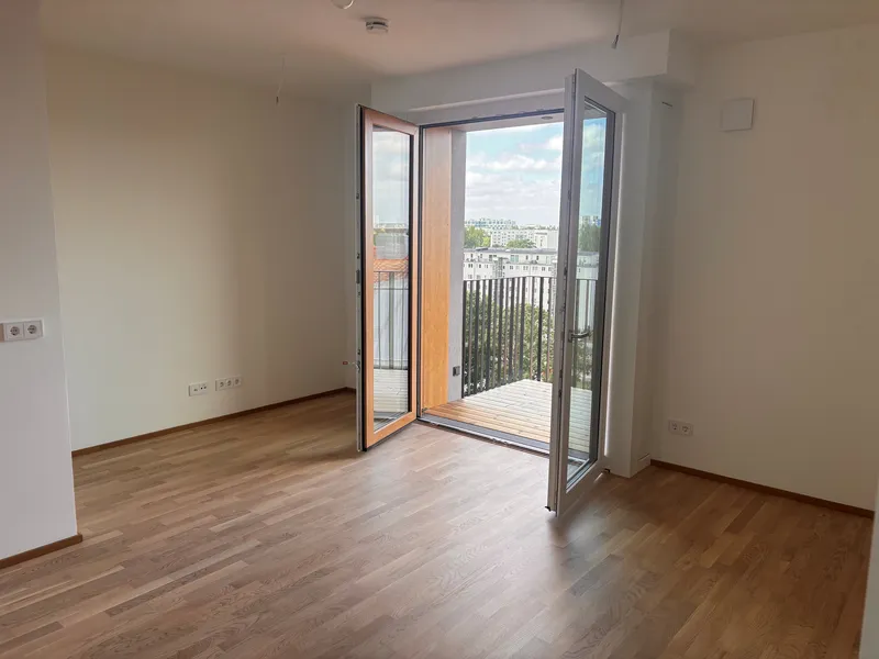 kleines Apartment in der City Ost mit Einbauküche und Balkon — photo 1